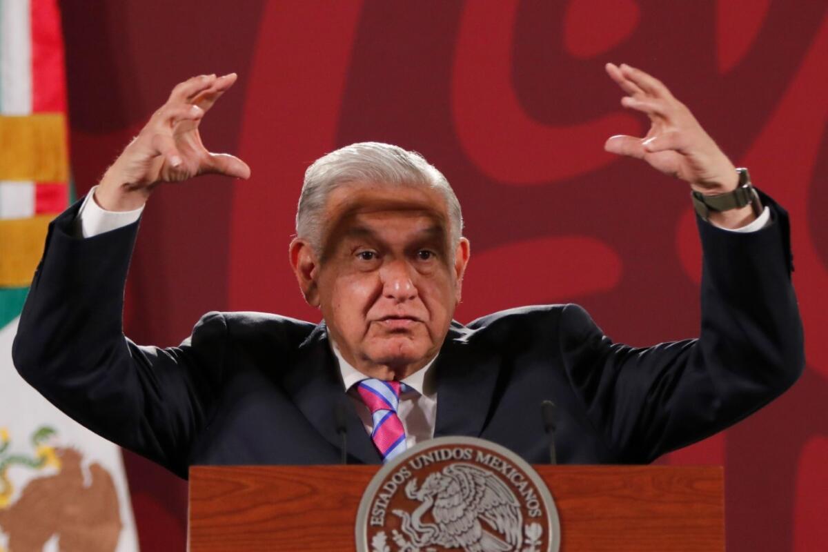 Evade AMLO